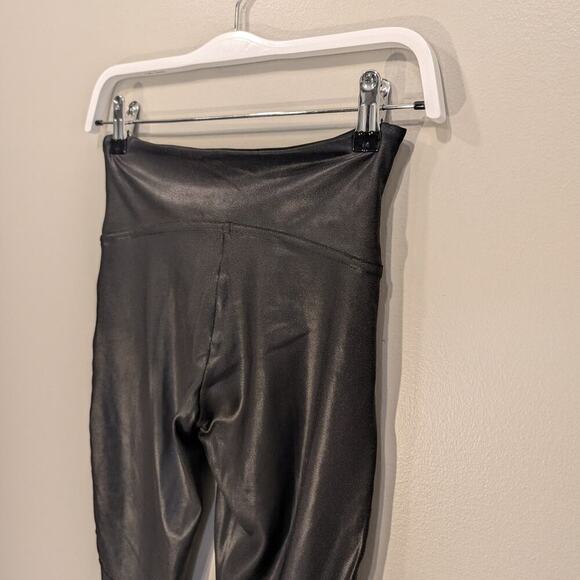 SPANX Leggings Faux Leather Moto Mid Rise Ankle Black Coated Stretch - Size S - Picture 4 of 9